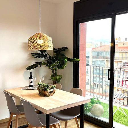 Apartamento Con Terraza By Prestigi Terrassa Ngoại thất bức ảnh