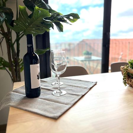 Apartamento Con Terraza By Prestigi Terrassa Ngoại thất bức ảnh