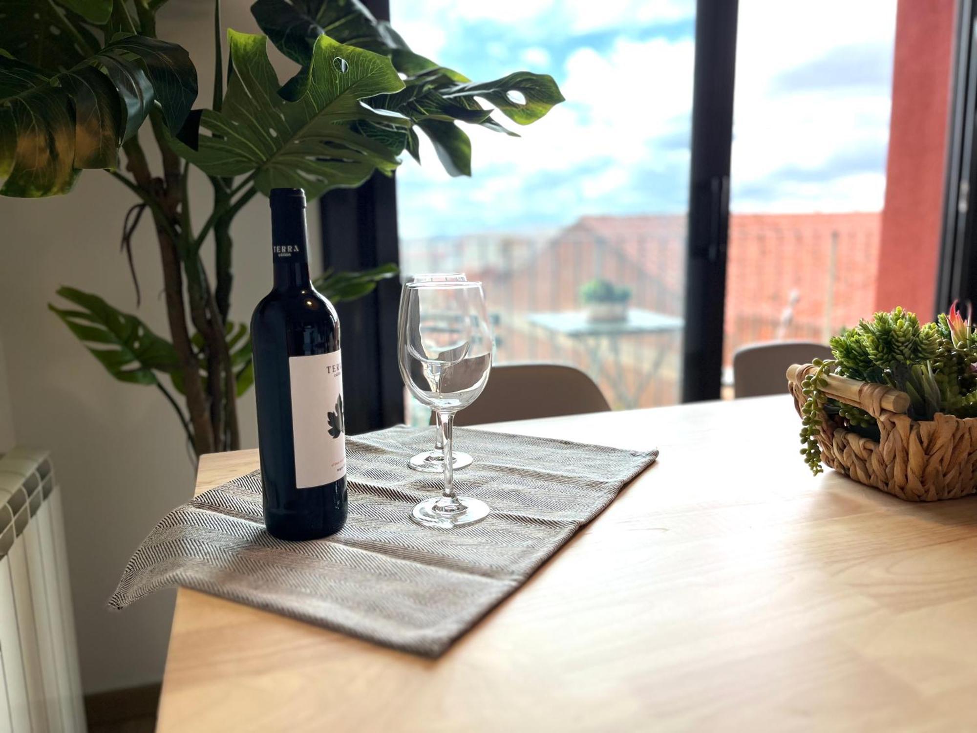 Apartamento Con Terraza By Prestigi Terrassa Ngoại thất bức ảnh